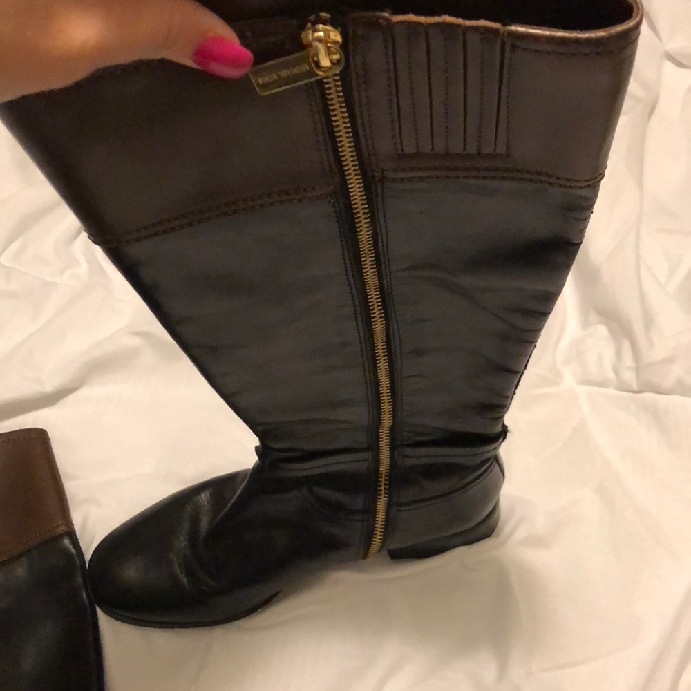 Michael kors boots - Picture 2 of 3